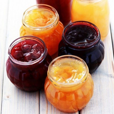 Cherry jam with sugar of uvagr.200