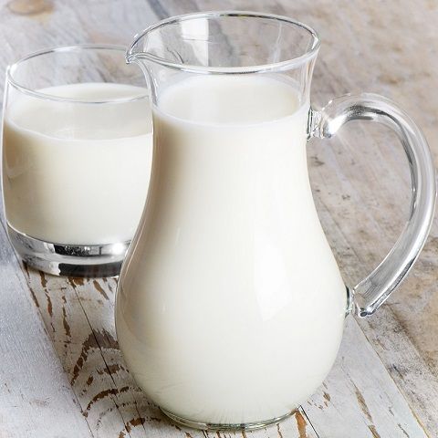 Raw organic milk
