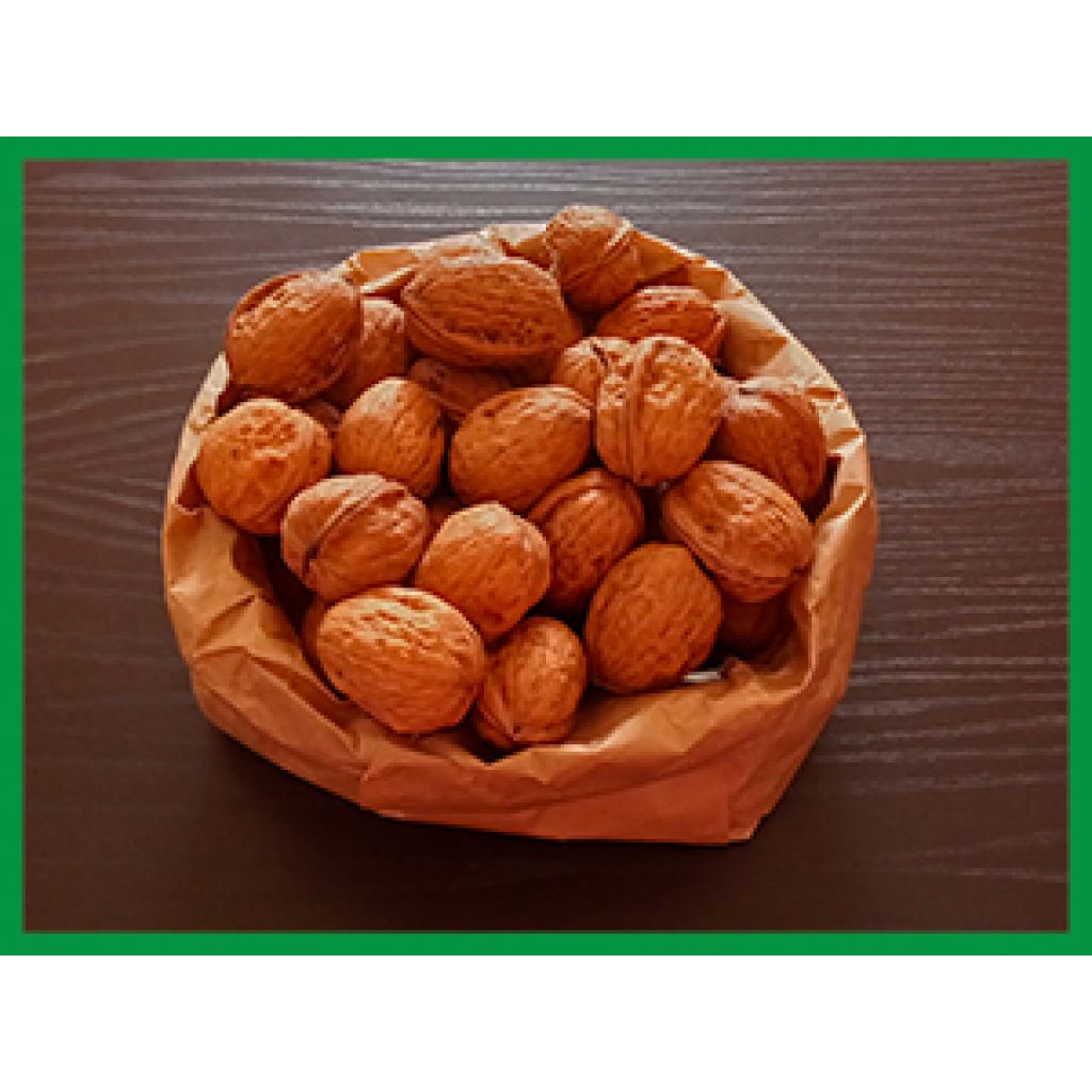 Nuts (1 Kg)