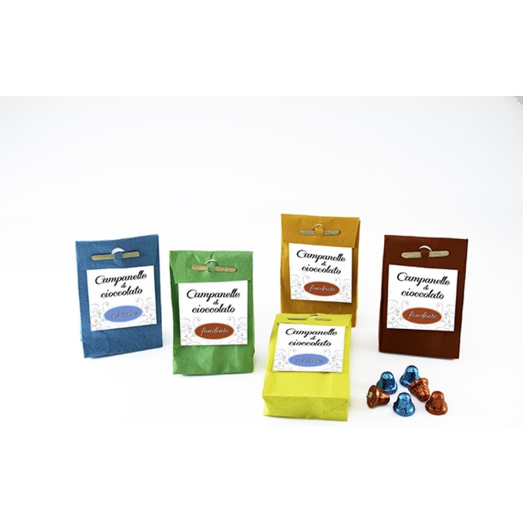 Campanelle di cioccolato fondente in sacchetto di carta lokta colorata