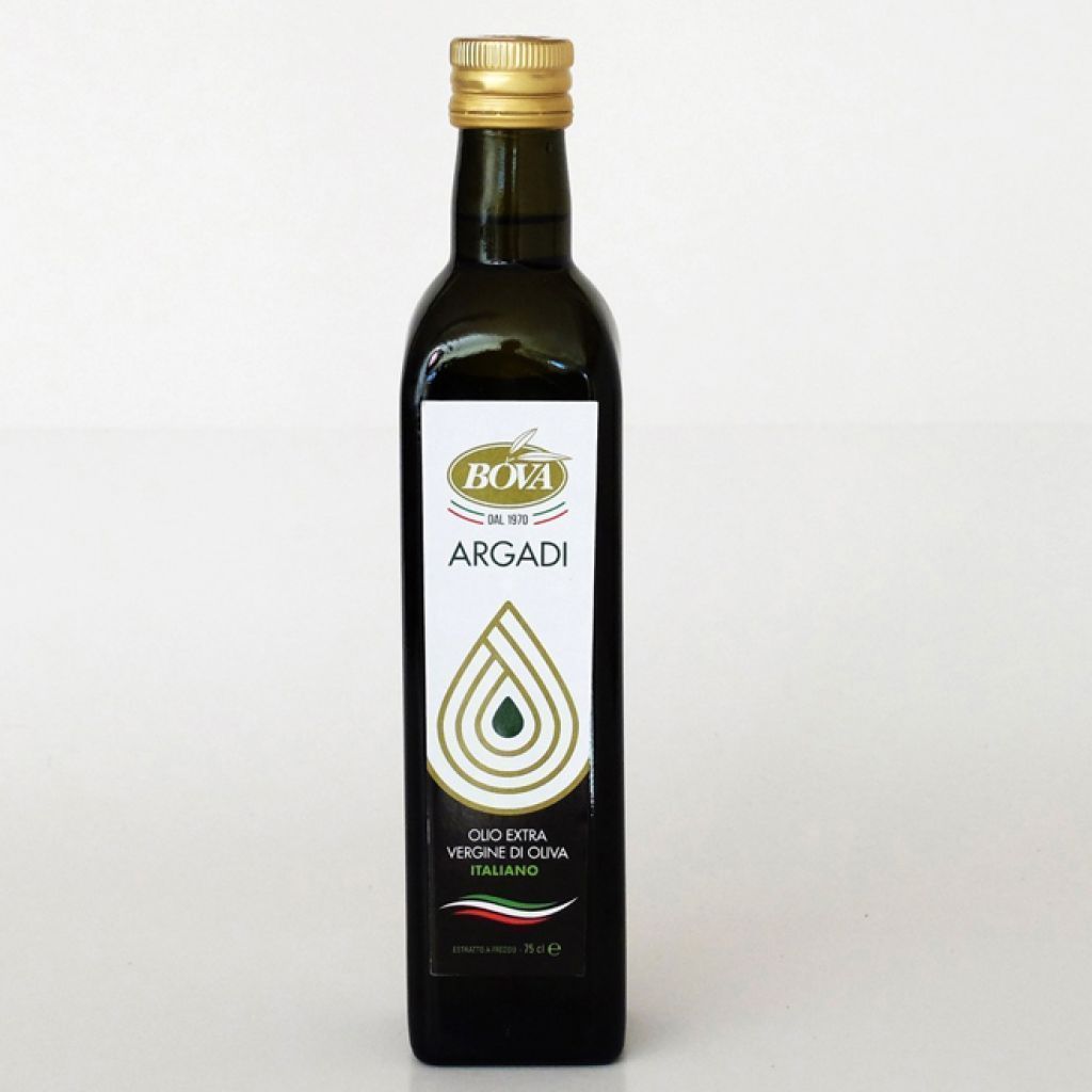 Extra virgin olive oil bottle of 500 ml