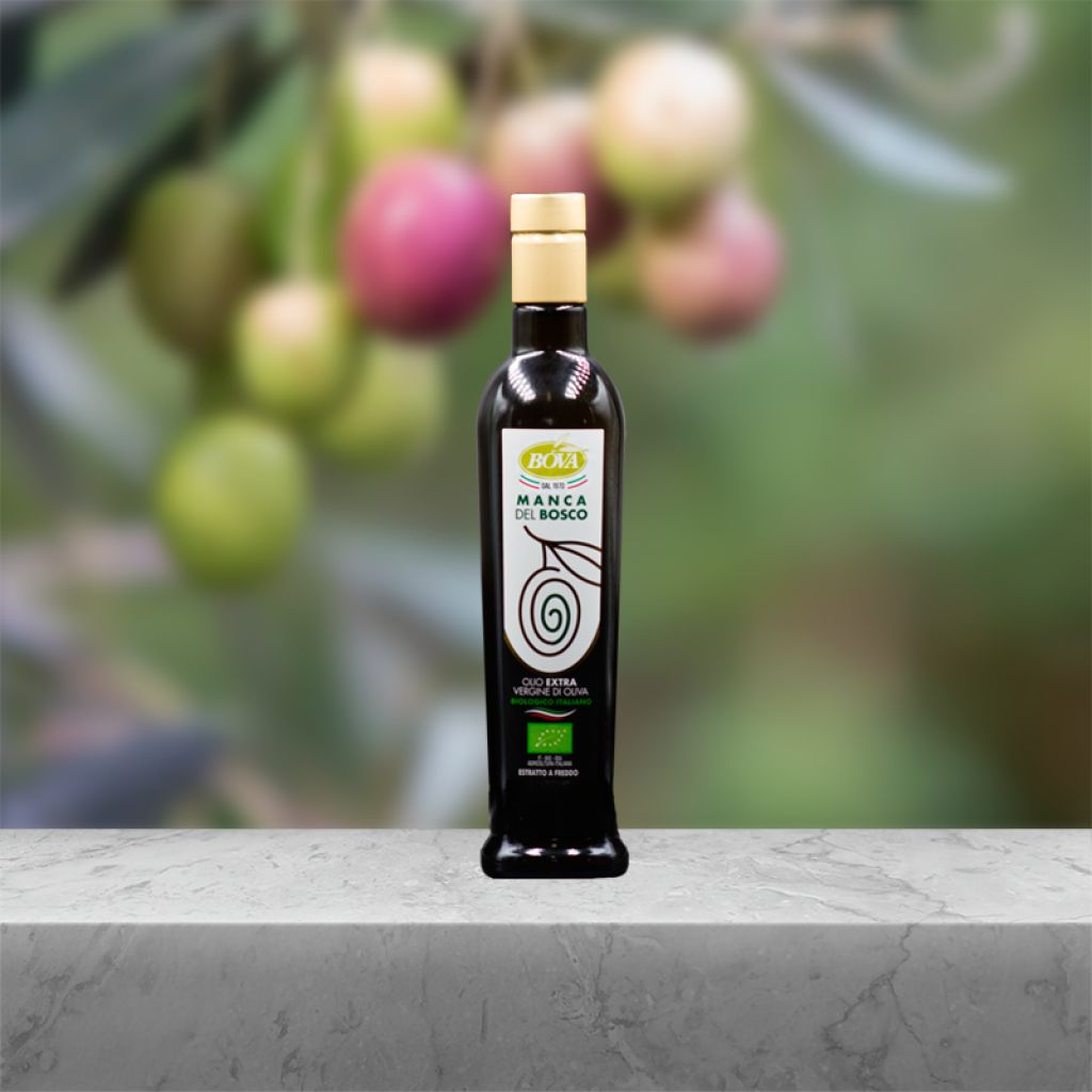 Organic oil 750 ml bottle Manca del Bosco harvested october 2026