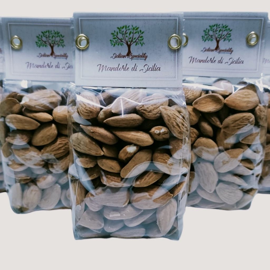 Shelled Sicilian Almonds in 150 gr premium bags