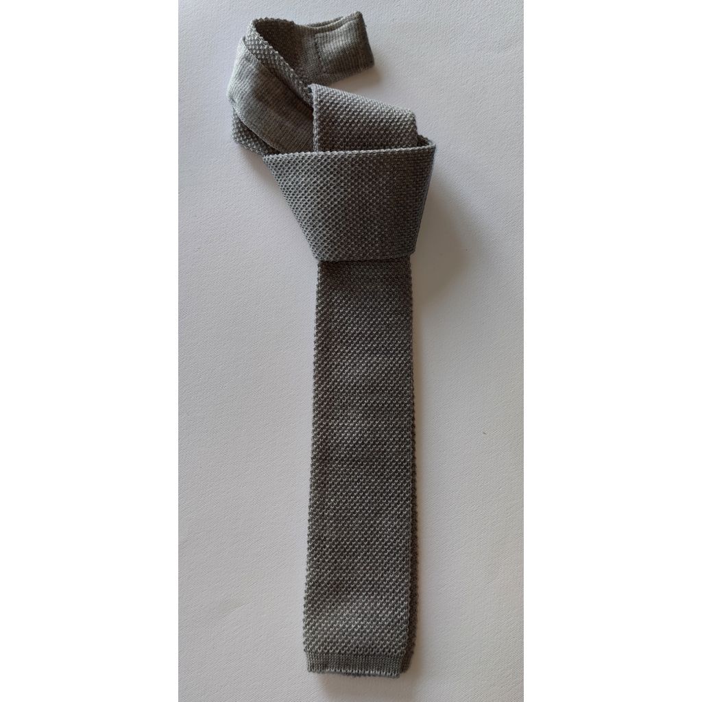 Cravatta tricot grigio chiaro